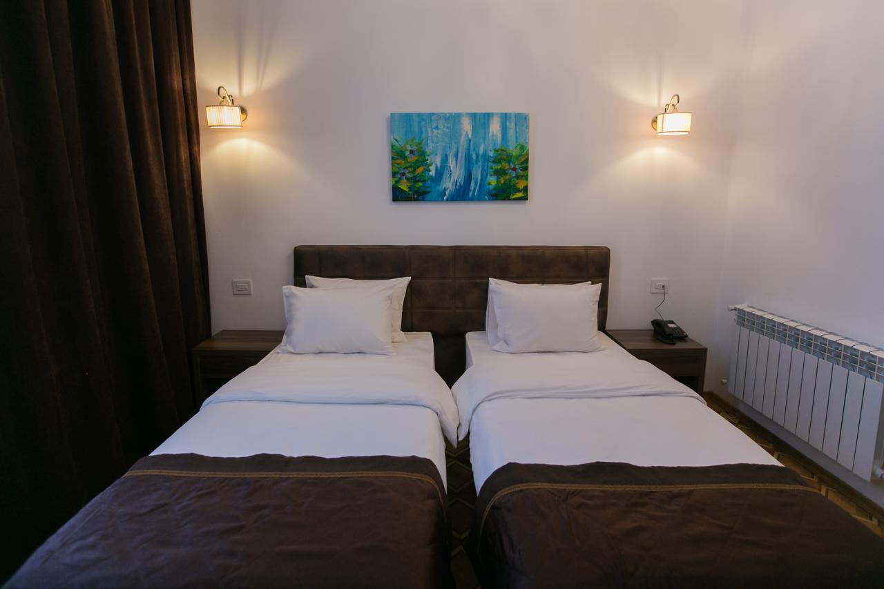 Malakhan hotel Bakoe Buitenkant foto