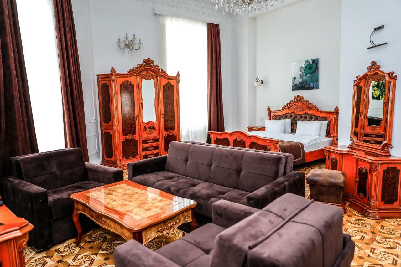 Malakhan hotel Bakoe Buitenkant foto