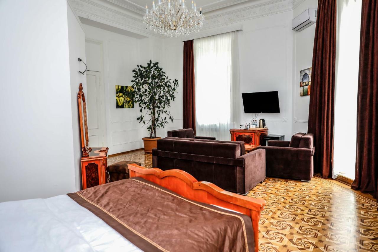 Malakhan hotel Bakoe Buitenkant foto