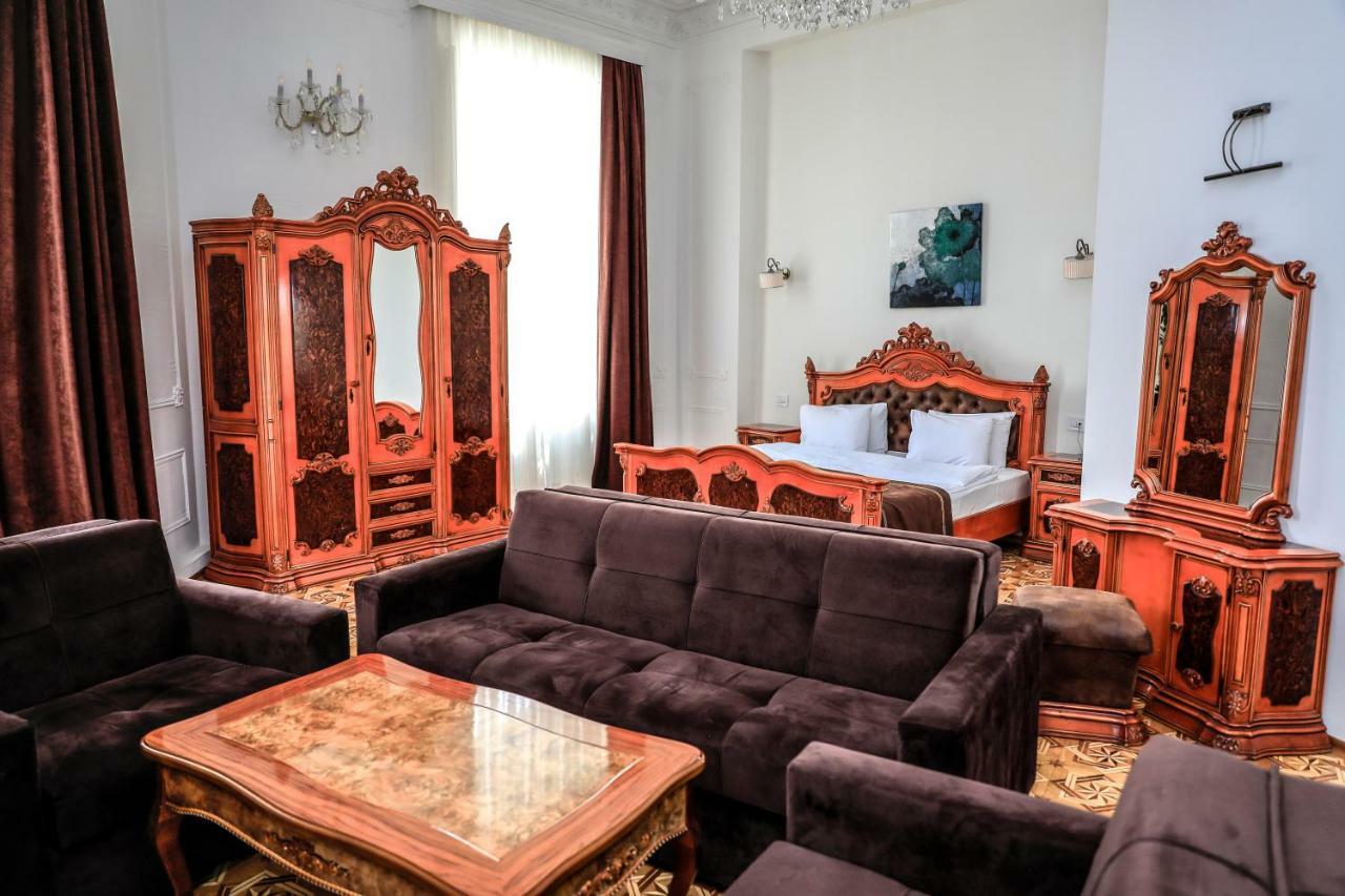 Malakhan hotel Bakoe Buitenkant foto